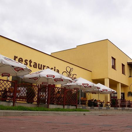 Restauracja Stylowa Hotel Ostrów Wielkopolski Zewnętrze zdjęcie