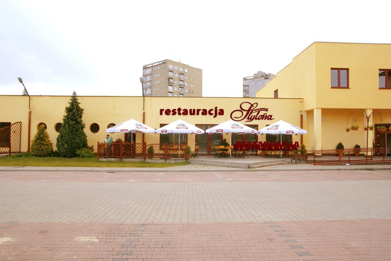 Restauracja Stylowa Hotel Ostrów Wielkopolski Zewnętrze zdjęcie